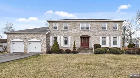 202 Webster Dr, Wayne, NJ 07470 photo 1