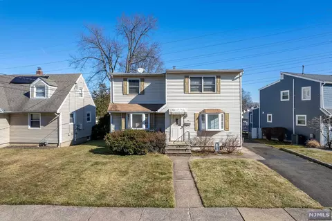 30 Chadwick Dr, Nutley, NJ 07110 photo 1