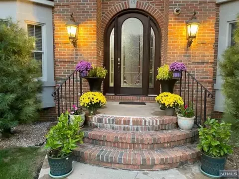19 Eagle Dr, Montville Township, NJ 07082 photo 1