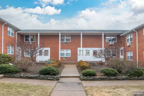 58 Knox Ter, Wayne, NJ 07470 photo 1