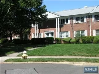 95 Manchester Ct, Wayne, NJ 07470 photo 1