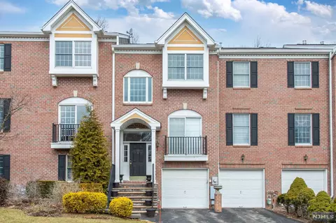 55 Spring Hill Cir, Wayne, NJ 07470 photo 1