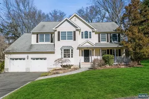 29 Wilson Pl, Closter, NJ 07624 photo 1