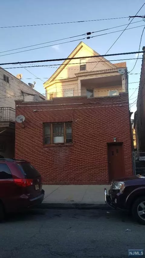 194 Dayton Ave, Passaic, NJ 07055