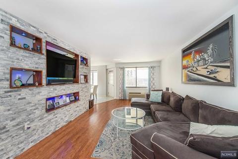 307 Prospect Ave #3C, Hackensack, NJ 07601 photo 1