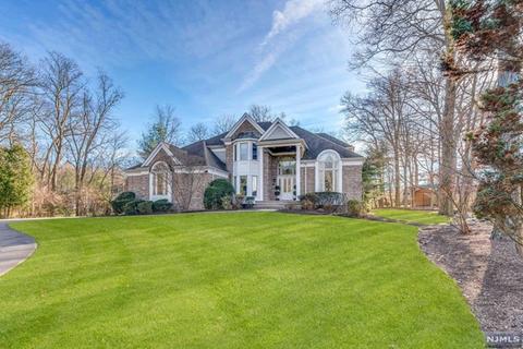 2 Willow Hl, Saddle River, NJ 07458 photo 1