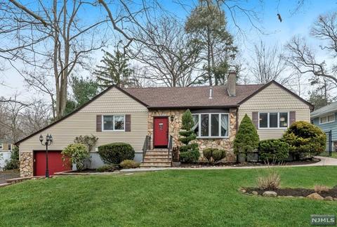15 Osceola Rd, Wayne, NJ 07470 photo 1