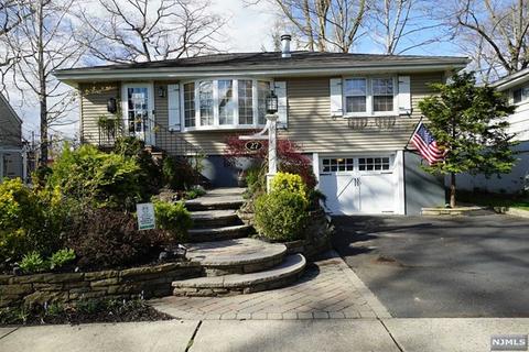 27 Moore Ave, Waldwick, NJ 07463 photo 1