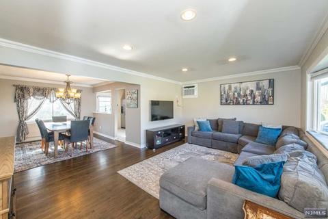 11 Morgan Ct, Wayne, NJ 07470 photo 1