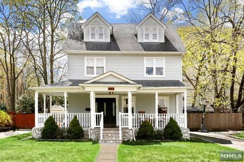 237 Clinton Pl, Hackensack, NJ 07601 photo 1