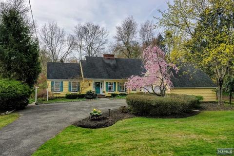 14 Hillside Ave, Upper Saddle River, NJ 07458 photo 1