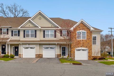 4 Parkside Dr, Haskell, NJ 07420 photo 1