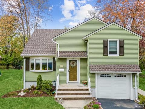 391 Burnet Pl, Paramus, NJ 07652 photo 1