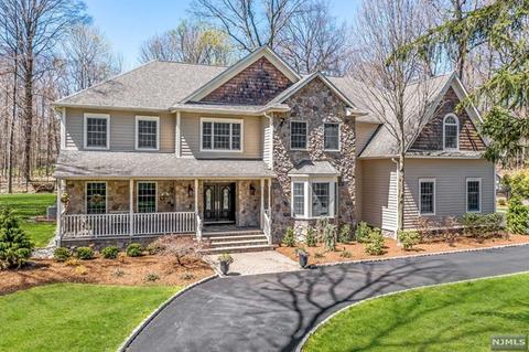 17 Hemlock Hill Rd, Saddle River, NJ 07458 photo 1