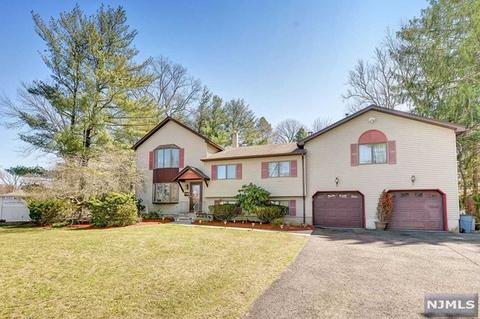 5 Longview Ct, Waldwick, NJ 07463 photo 1