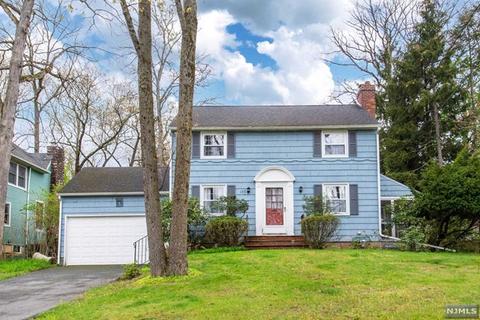127 Beechwood Dr, Wayne, NJ 07470 photo 1