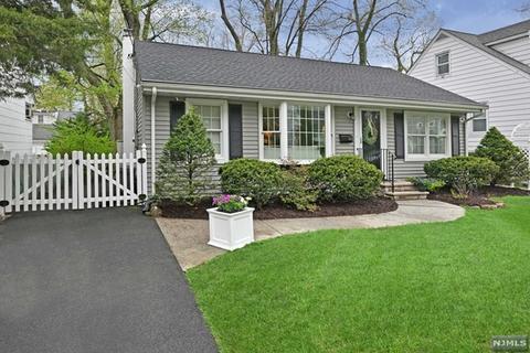 48 Mackay Ave, Waldwick, NJ 07463 photo 1