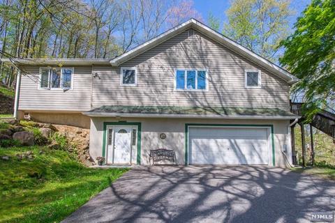 99 Ludlum Rd, Wayne, NJ 07470 photo 1