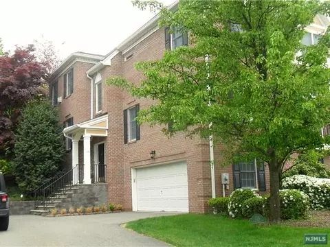 128 Spring Hill Cir, Wayne, NJ 07470 photo 1