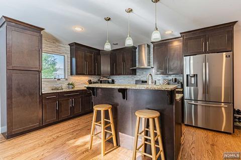 63 Alberta Dr, Saddle Brook, NJ 07663 photo 1