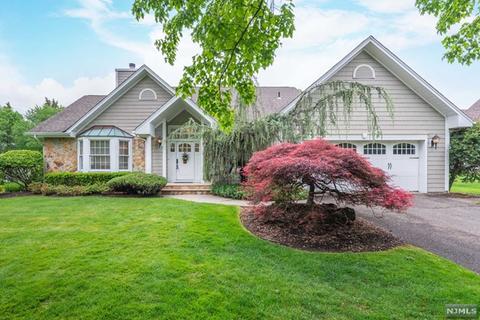 7 Sturbridge Cir, Wayne, NJ 07470 photo 1