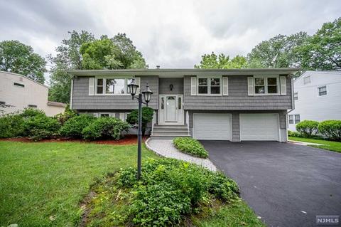 507 Marion Ln, Paramus, NJ 07652 photo 1