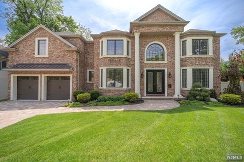 196 Haase Ave, Paramus, NJ 07652 photo 1