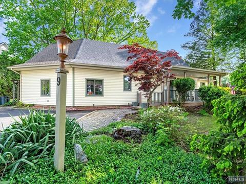 9 Decker Rd, Wanaque, NJ 07420 photo 1