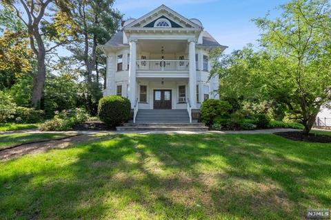 29 Colonial Ter, Nutley, NJ 07110 photo 1