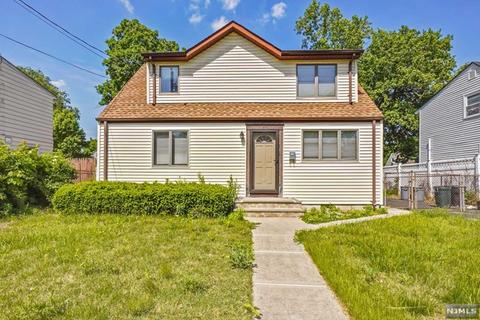 28 Decker Rd, Wanaque, NJ 07420 photo 1