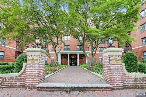100 Prospect Ave #1K, Hackensack, NJ 07601 photo 1