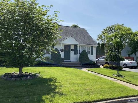 14 Giannone Rd, Wayne, NJ 07470 photo 1