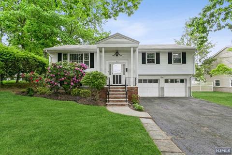 518 Salem St, Paramus, NJ 07652 photo 1