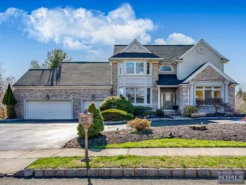4 Cauley Rd, Wayne, NJ 07470 photo 1