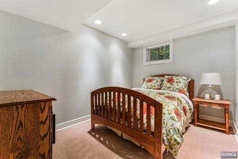 33 Pheasant Run, Kinnelon, NJ 07405 photo 1