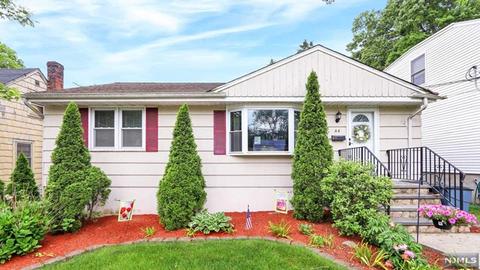 44 Dora Ave, Waldwick, NJ 07463 photo 1