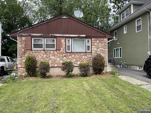 194 James St, Hackensack, NJ 07601 photo 1