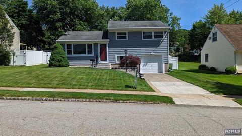 240 Perry St, Dover, NJ 07801 photo 1