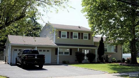 11 Palmer Dr, Wayne, NJ 07470 photo 1