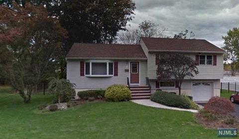 33 Carol Pl, Wayne, NJ 07470 photo 1