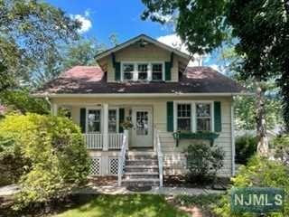75 Beechwood Dr, Wayne, NJ 07470 photo 1