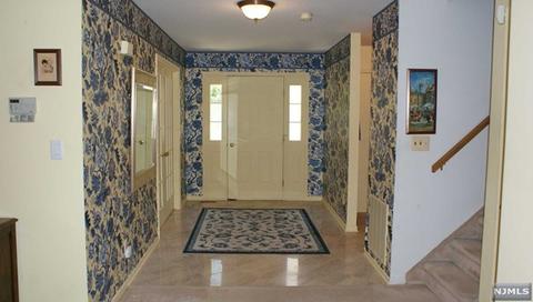 23 Carey Arthur Dr, Wayne, NJ 07470 photo 1