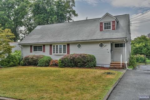 27 White Oak Ln, Wayne, NJ 07470 photo 1