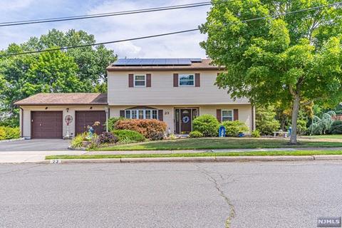 23 Melanie Ln, Wayne, NJ 07470 photo 1