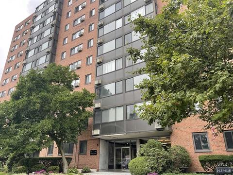 90 Prospect Ave #7F, Hackensack, NJ 07601 photo 1
