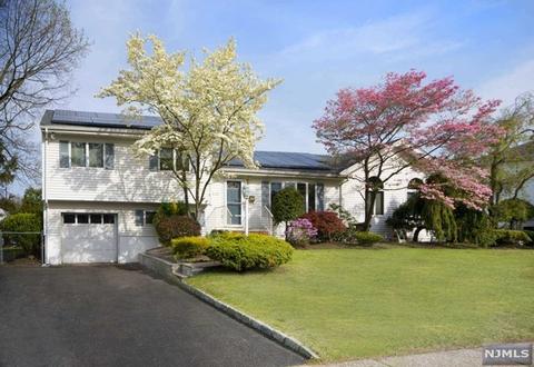 666 Cambridge Rd, Paramus, NJ 07652 photo 1