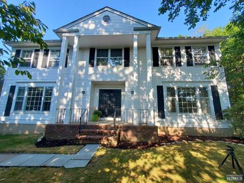 12 Warner Way, Wayne, NJ 07470 photo 1