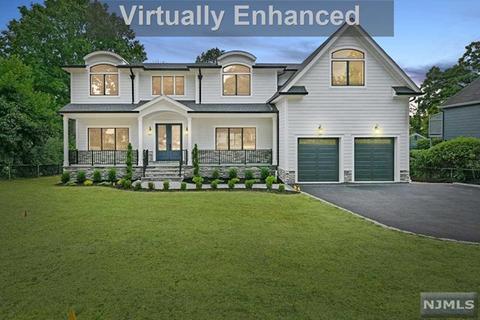 294 N Farview Ave, Paramus, NJ 07652 photo 1