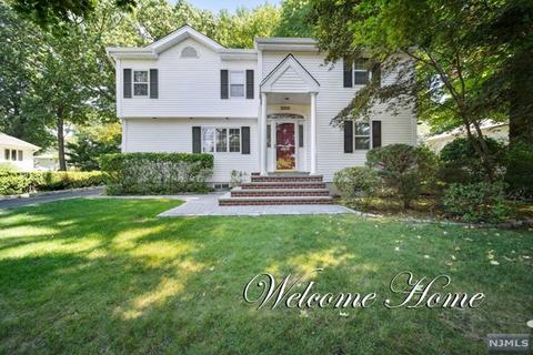 200 Knickerbocker Rd, Cresskill, NJ 07626 photo 1