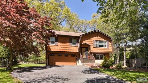 3 Hillcrest Dr, Wayne, NJ 07470 photo 1